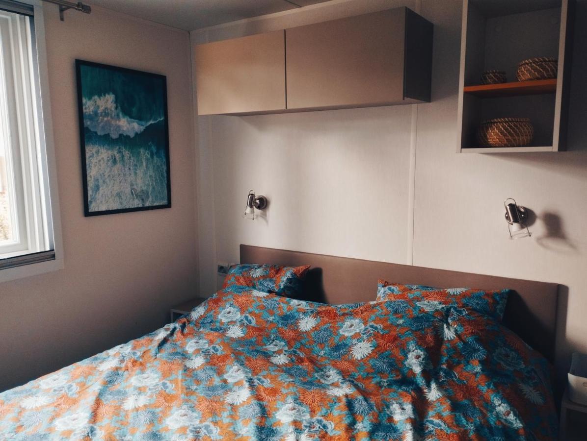 Mobil Home 6 Personnes Camping 5 Etoiles 旺代蒙塔利韦 外观 照片