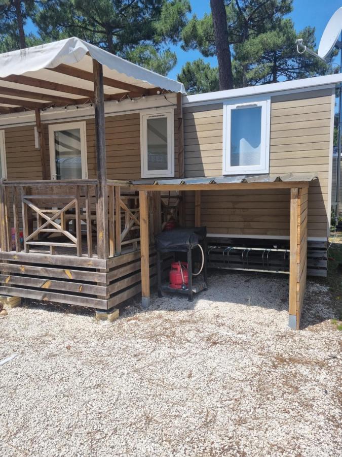 Mobil Home 6 Personnes Camping 5 Etoiles 旺代蒙塔利韦 外观 照片